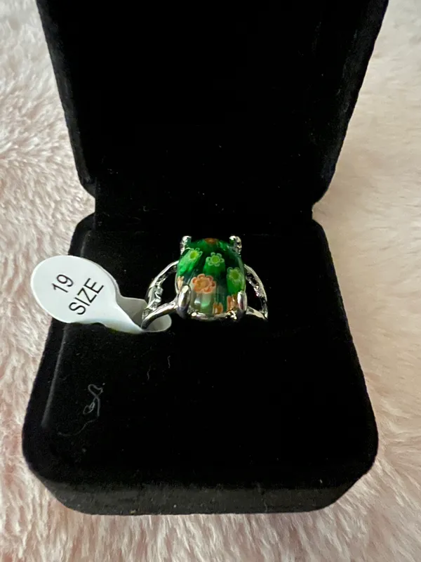 Women’s Gorgeous Stainless Steel Silver Gemstone Ring 19/10 US - Image 2