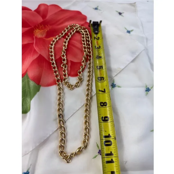 Vintage‎ Gold Tone Curb Link Chain Necklace Long Layering Statement - Image 4