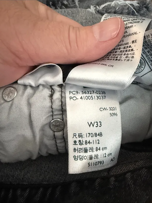 Levis 501 Gray Cutoff Jean Shorts Size 33 - Image 5