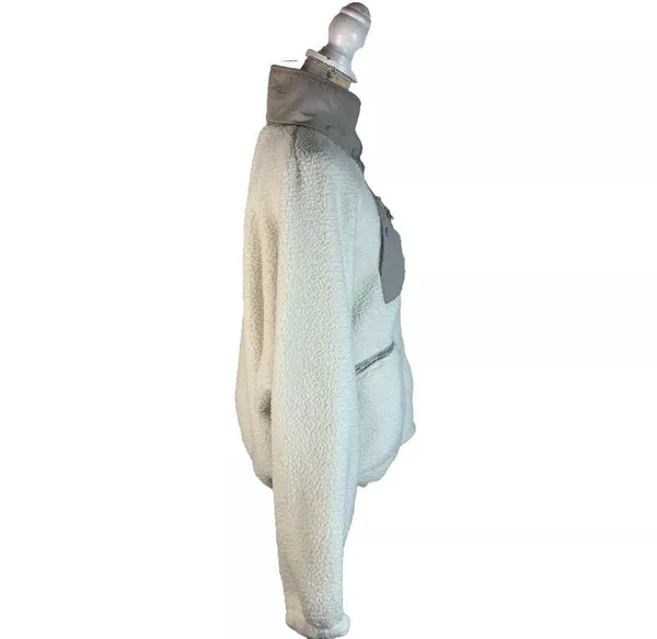 Her entire name says Grace fleece sherpa jacket size M - Image 6