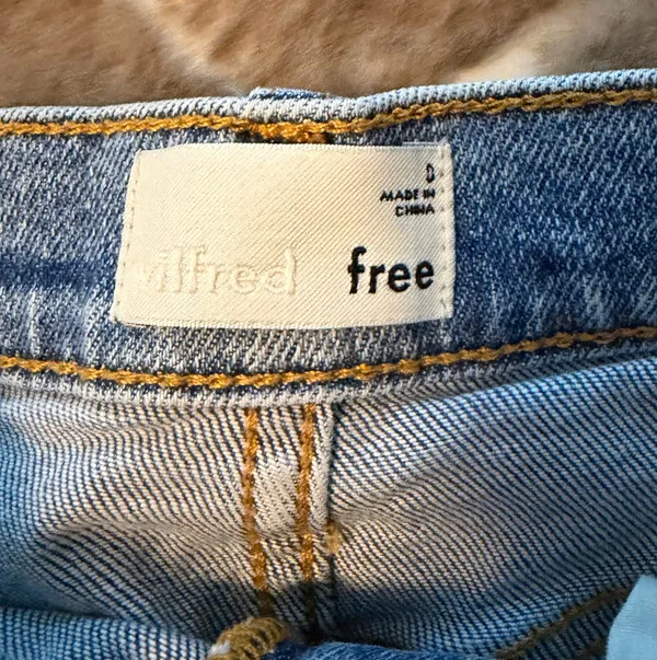 Aritzia Wilfred Denim Skirt - Image 4