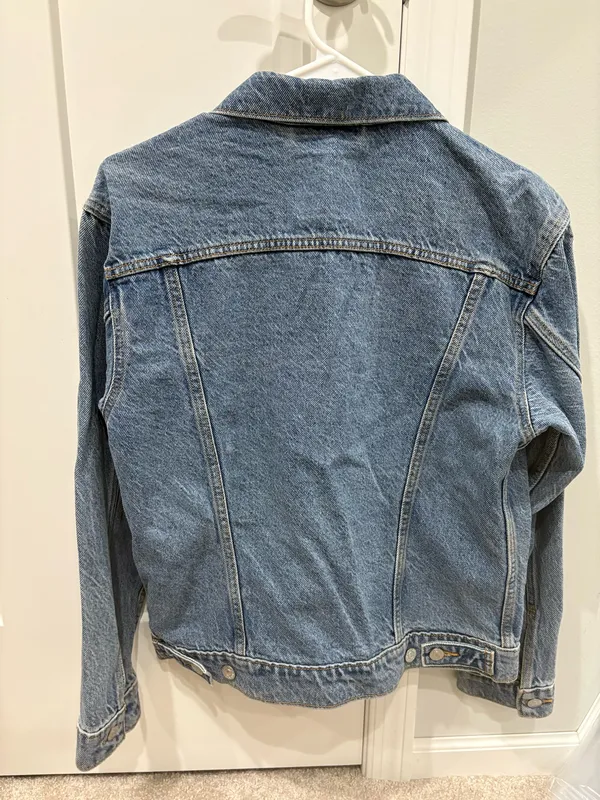 Levi’s Denim Jacket Women’s - Image 3