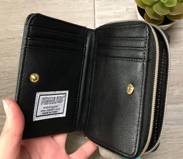 Snoopy black vegan leather wallet - Image 5