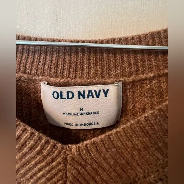 Old Navy Sweater - Image 3
