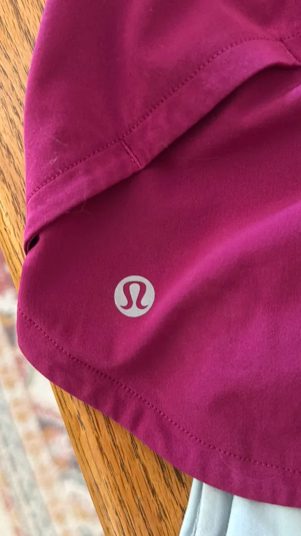 Lululemon Speed Up Shorts 2.5" Low-Rise - Image 3
