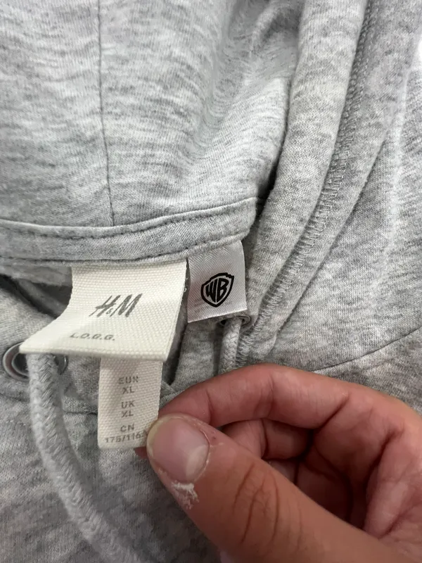Friends Sweatshirt - Image 4