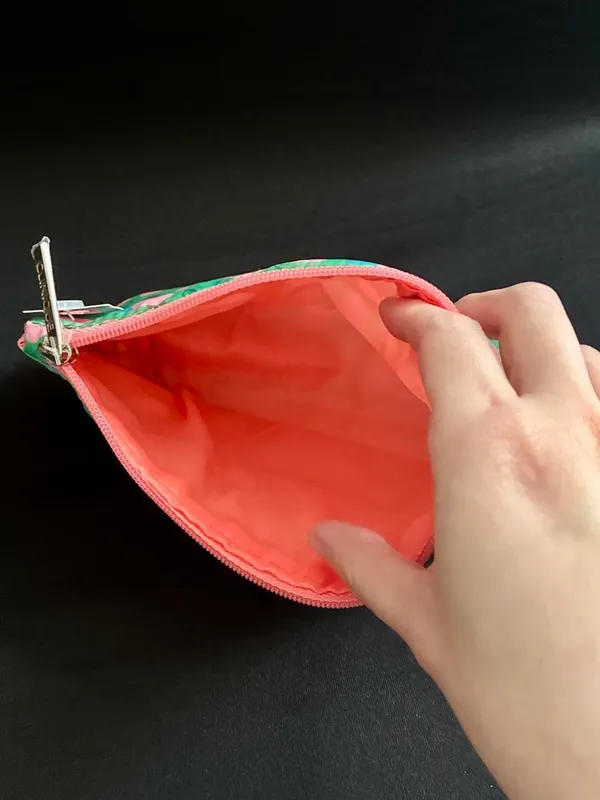 clinique floral print makeup bag pouch - Image 4