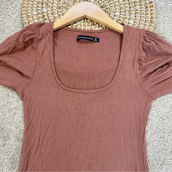 Abercrombie & Fitch Women’s Ribbed Puff Sleeve Longsleeve Shirt in Mauve M - Image 3