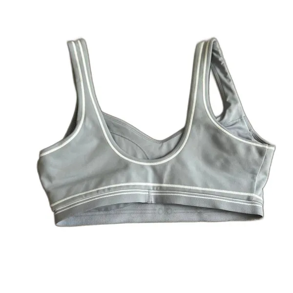Alo yoga Airbrush Heart Throb Bra in Winter Frost Medium - Image 7