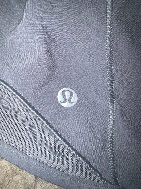 Lululemon Hotty Hot High-Rise 4" - Image 2