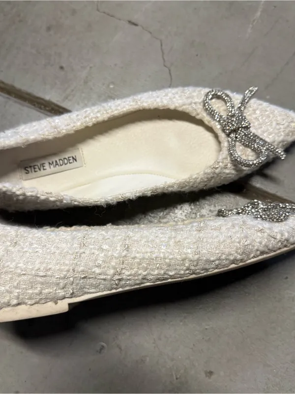 Steve Madden Elina Crystal Bow Pointed Toe Ballet Flat Size 8 - Image 3