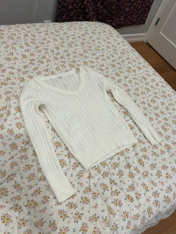 John Galt White V-Neck Sweater Cable Knit - Image 2