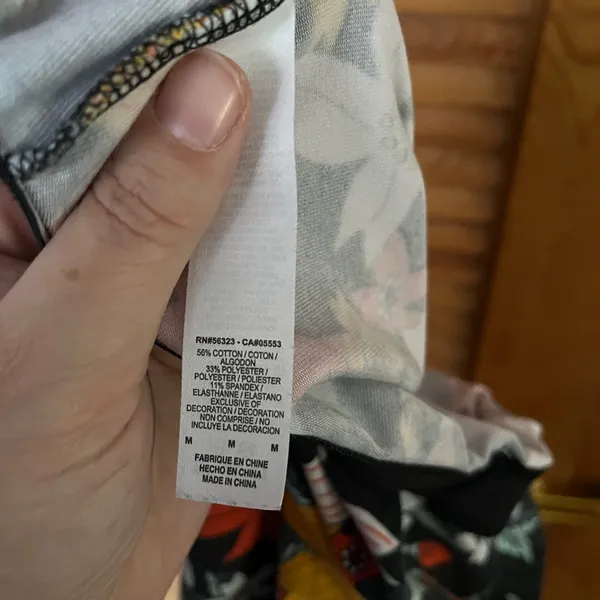 Urban Outfitters x Nike Leg-A-See Hawaiian Floral Print Legging Sz M - Image 7