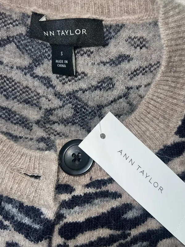 Ann Taylor NWT Merino Wool Alpaca Blend Leopard Button Down Sweater Cardigan SM - Image 2