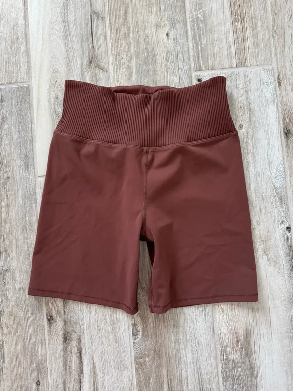 Vuori Women’s Rib Studio  Shorts in Cedar Medium - Image 3