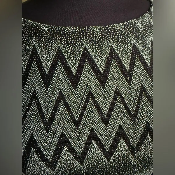 Vintage Y2K Studio Y sparkle chevron tank, size medium - Image 3