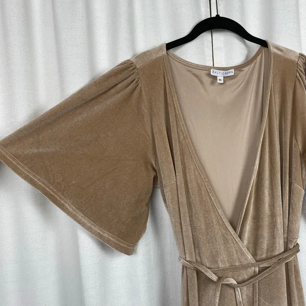 Baltic Born Beige Velvet Meghan Short Flutter Sleeve Wrap Maxi Dress Sz.XL - Image 11