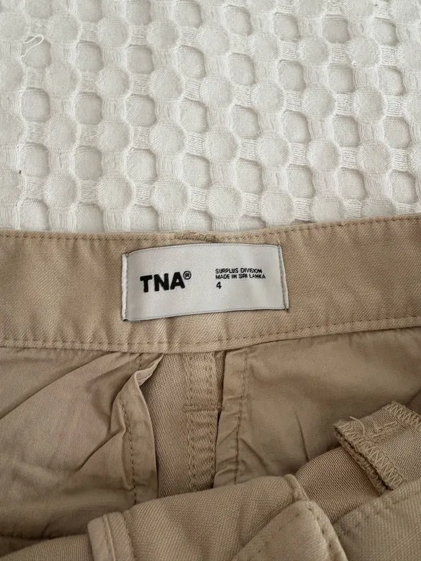 Aritzia Cargo Skirt TNA - Image 3