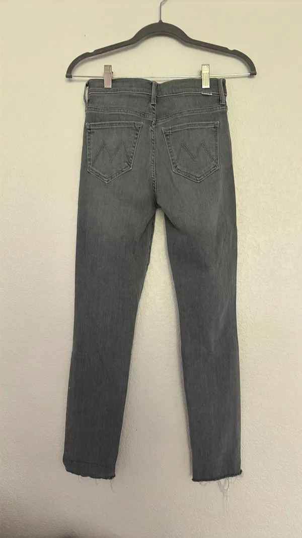 MOTHER Denim Ankle Jeans Looker Fray - Image 3