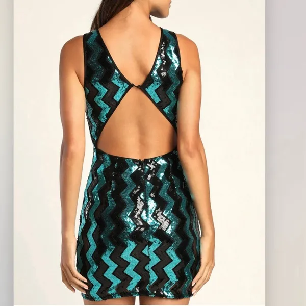 NWT Lulus Time to Dazzle Teal Sequin Backless Mini Bodycon‎ Dress Size MEDIUM - Image 4