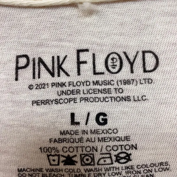 Pink Floyd World Tour 1977 Cream distressed Tshirt size Large - Image 4
