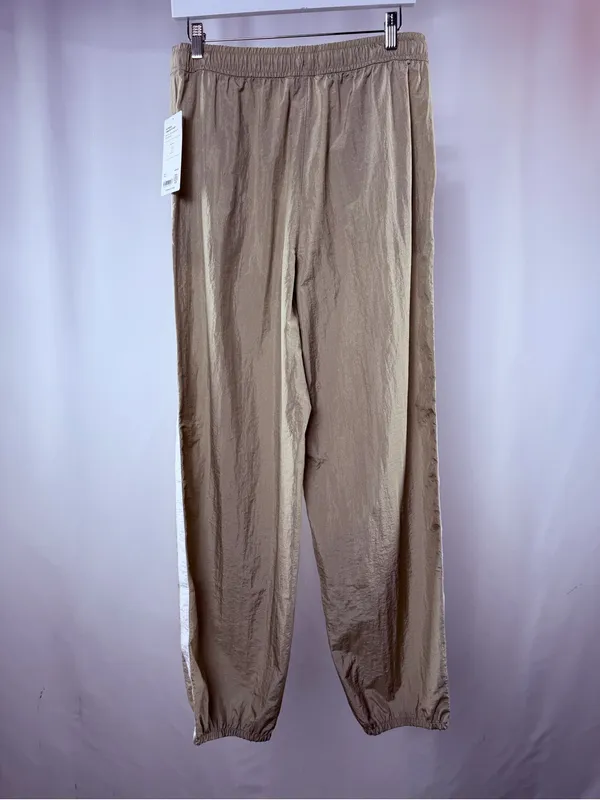 NWT Athleta Daybreak Mid‎ Rise Parachute Balloon Pants in Tan White Medium Tall - Image 7