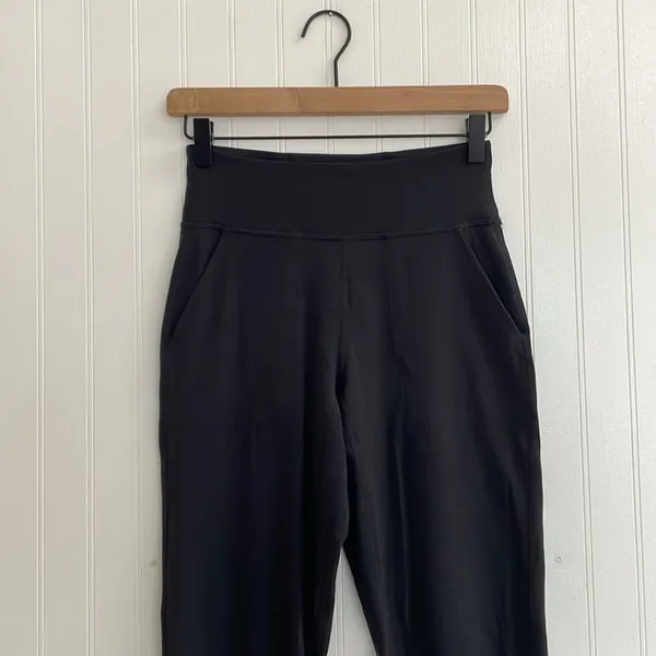 LULULEMON Align Jogger *28" in Black Size 4 - Image 7