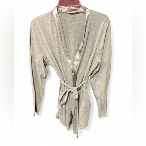 Motherhood Maternity heather grey nursing robe short top size large - Image 2