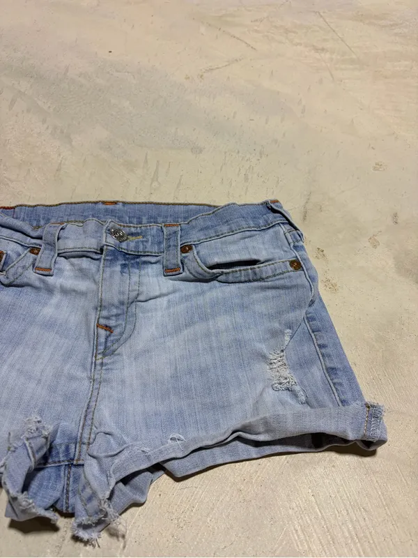True religion boyfriend Light Blue Denim cutoff Shorts 30 - Image 3