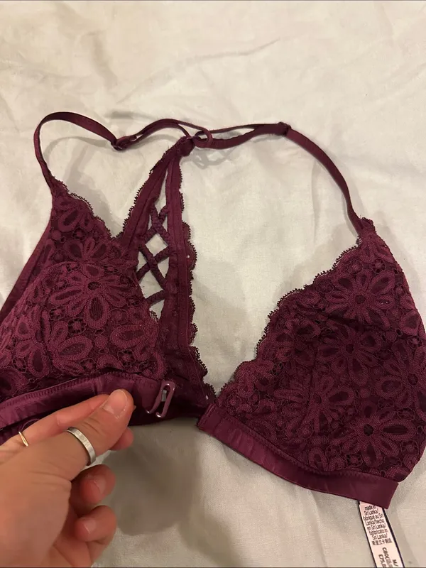 Victorias Secret front clasp bralette - Image 4