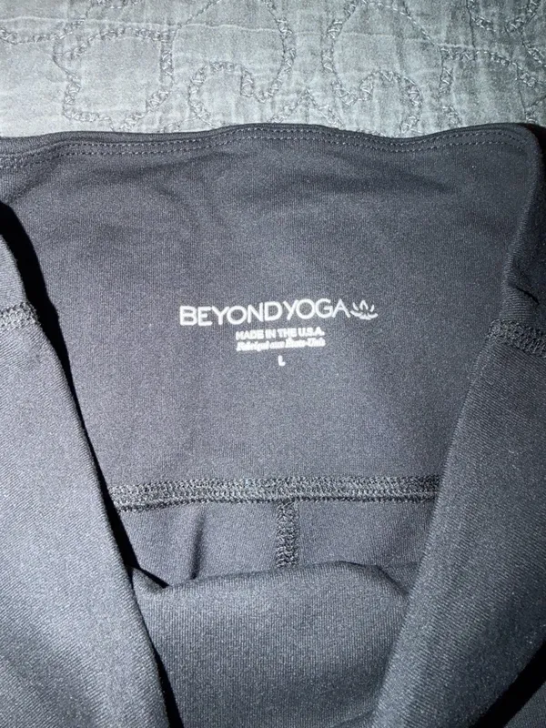 Beyond Yoga Black High-Waist Performance Leggings - Image 3