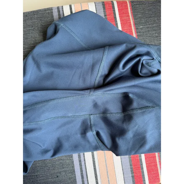 Pearl Izumi Women's Capri Leggings Medium Dusty Blue Mesh Pocket Athletic - Image 10