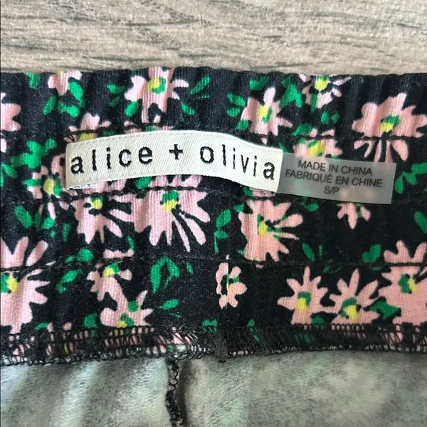 Alice + Olivia Black Floral Joggers - Image 2
