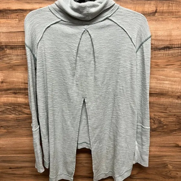 We‎ The Free XS turtleneck top - Image 2