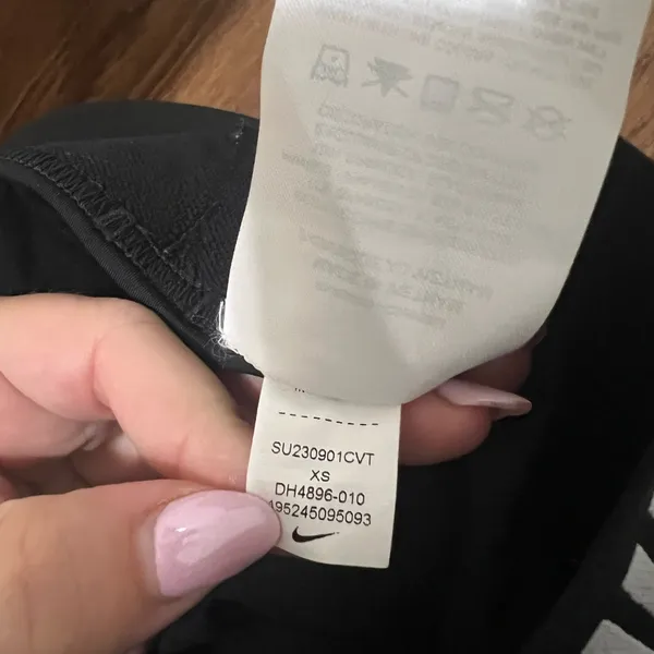 FLAWED Nike Black Pro 365 7/8 Length Leggings Size XS - Image 6