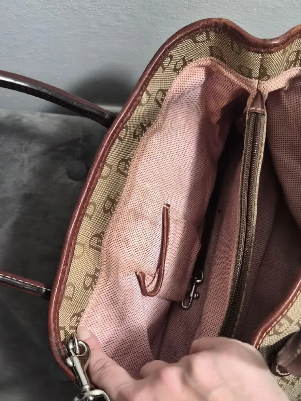 Y2K Dooney & Bourke Purse Brown Monogram wLeather Trim Shoulder Bag Vintage - Image 15