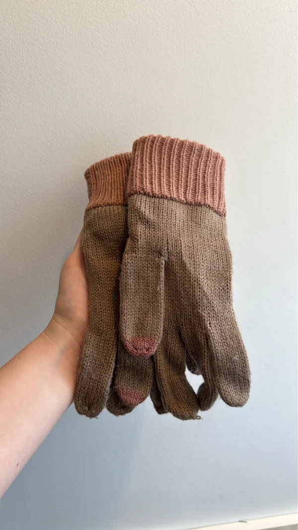 Brown and Pink Flower Knit Gloves C.C. Brand - Image 2