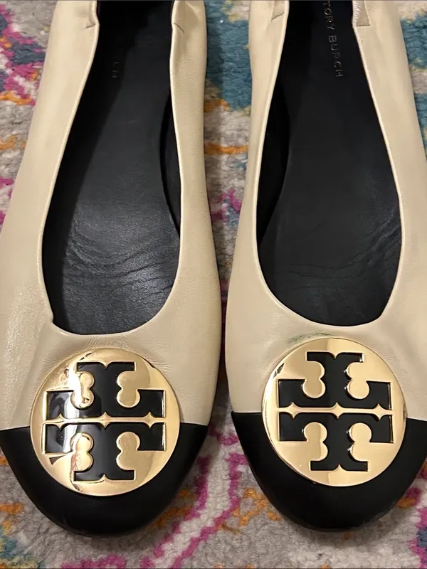 Tory Burch Claire Cap Top Leather Ballet Flats in New Cream/Black Size 9 Neutral - Image 7