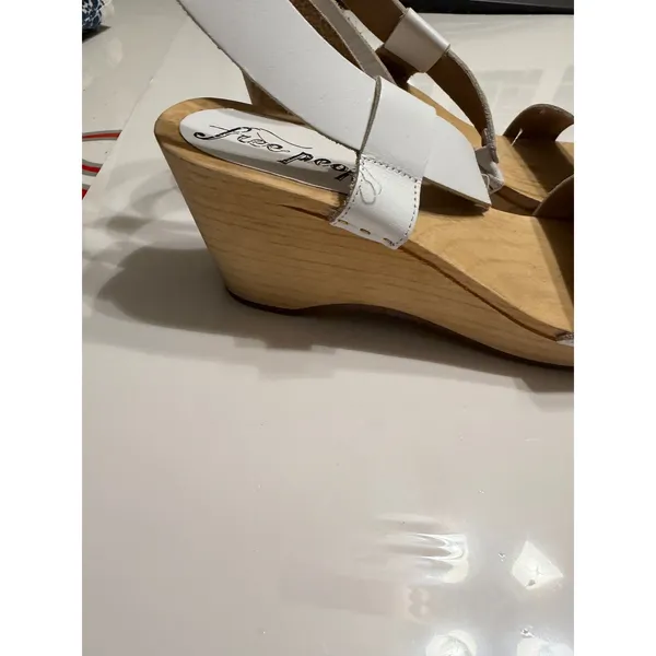 Free People White Leather Wood Wedge Sandals Slingback Strappy Shoes‎ Womens - Image 2