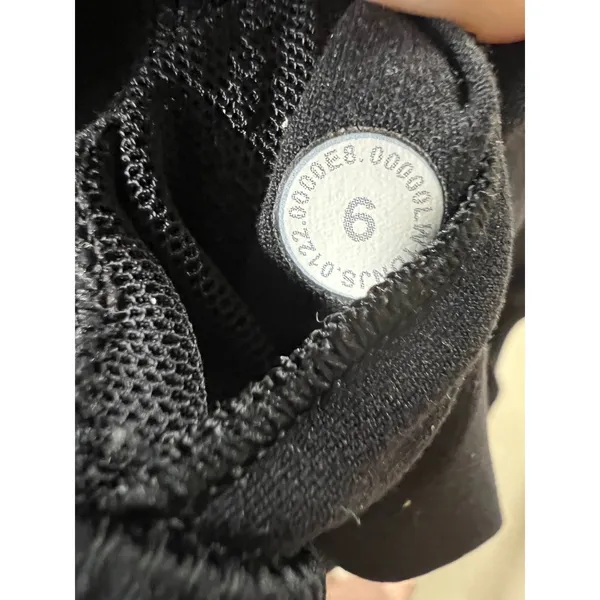 Lululemon Strappy Nulu Shelf Tank Top Black Fitted Crop Size 6 Shelf Bra W1DNJS - Image 8