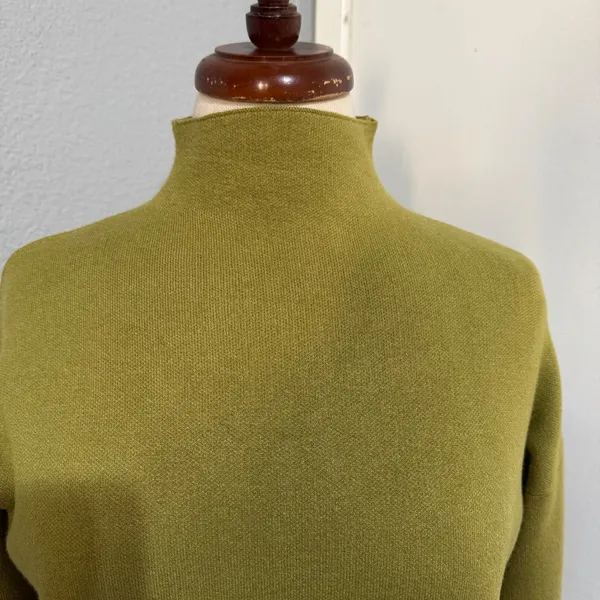 Cottagecore Mock Neck Puff Sleeve Sweater‎ Crystal Button Cuffs Olive Green Sz M - Image 3