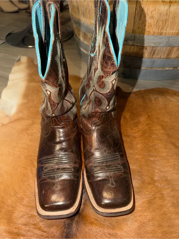 Ariat Tombstone Sassy Brown/Turquoise Stitch Square Toe Cowboy Boot 6 - Image 3