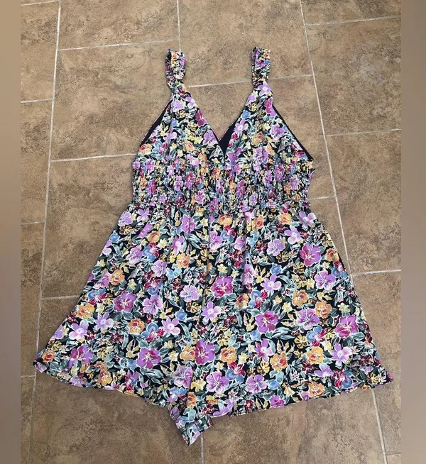 Floret Studios Floral Romper, Size XL, Smocked, Purple Yellow Black, Shorts - Image 4