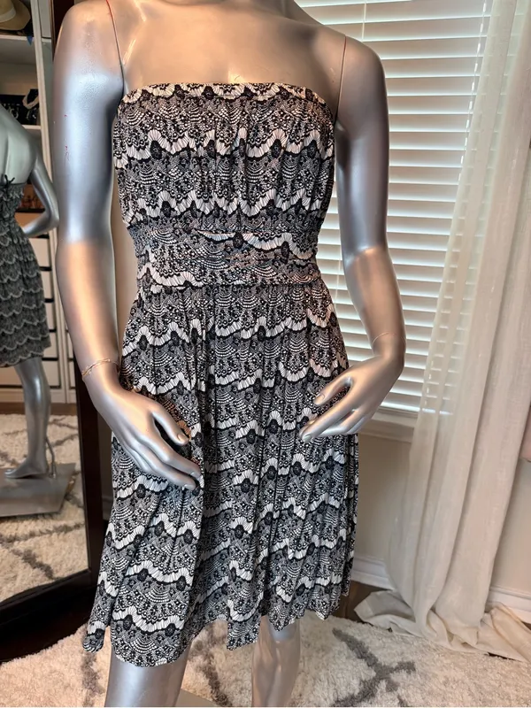 YA Los Angeles Strapless Lace Print Mini Dress Medium Cotton Blend Smocked Zip - Image 2