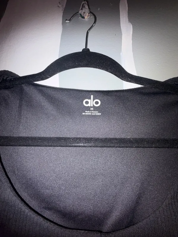 ALO Yoga Black Ribbed Scoop Neck Crop Top with Front Buttons - Image 3