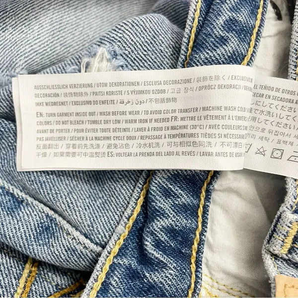 Abercrombie & Fitch A&F Mom Jean Button Fly Crop Medium Wash Raw Hem Size 25 | 0 - Image 9