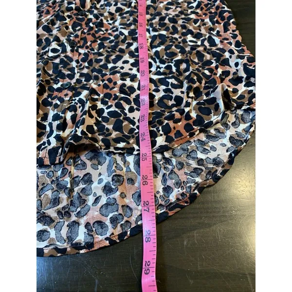 Beach Lunch Lounge Leopard Print‎ Blouse Womens Medium Animal Cheetah Mob Wife - Image 10