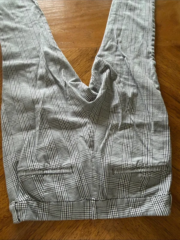Old Navy Pixie Pants - Image 5