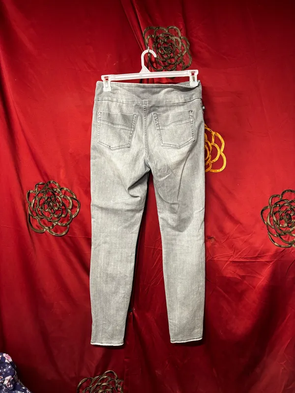 Women’s Rock & Republic Jeans - Image 2