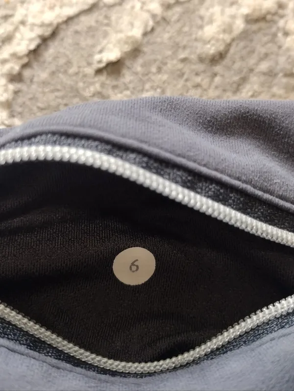 Lululemon Gray Leggings - Image 4